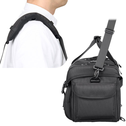 ��^�p�b�h�t���Ō��Ƀt�B�b�g���钅�E�\�ȃV�����_�[�x���g