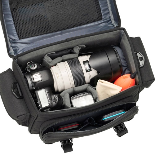 ���C�A�E�g�����70-200mm F2.8�N���X�̑���a�]�������Y�ɂ��Ή�