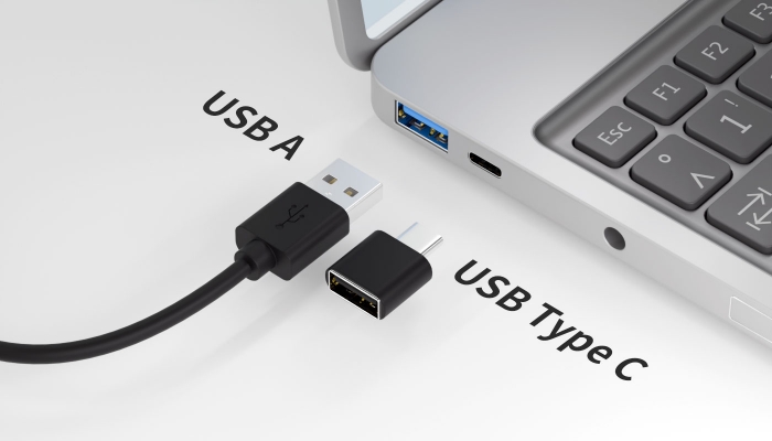 USB A�ł�TypeC�ł��ڑ����\