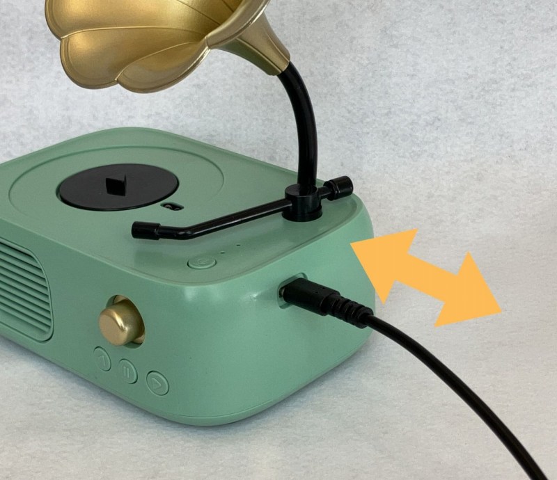 USB���炨�D���ȋ�(MP3)������Ď����D�݂̃��R�[�h����邱�Ƃ��ł��܂�