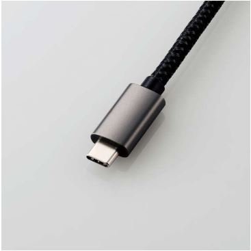 �\�Ɨ����Ȃ�USB Type-C�R�l�N�^�[