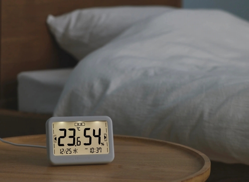 �o�b�N���C�g�펞�_���ł��ł����₷��