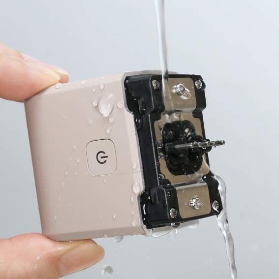 �{�̊ې􂢉\(IPX7)