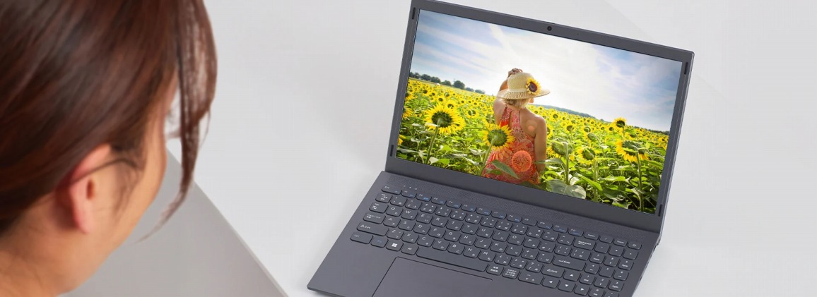 4K������X���[�Y�ɍĐ��A�Q�[�����V�ׂ�\���Ȑ��\�̃O���t�B�b�N�X