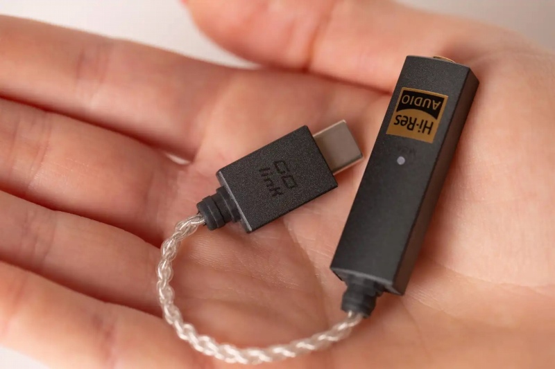 �ő�241mW�������o���w�b�h�z���{���̃`�J��