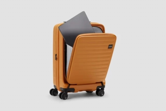 �\���̎��[�X�y�[�X