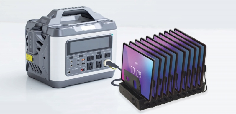 �ЊQ����ً}�Ή��A�C�x���g�ɕ֗��ȃ|�[�^�u���d���Ƃ̑g�ݍ��킹��USB�|�[�g�s��������