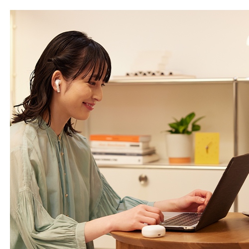 �N���A�ȉ����ʘb����������f���A���E�}�C�N