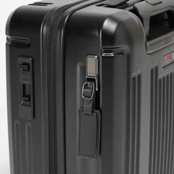 ���O���\�ȃl�[���^�O�t��