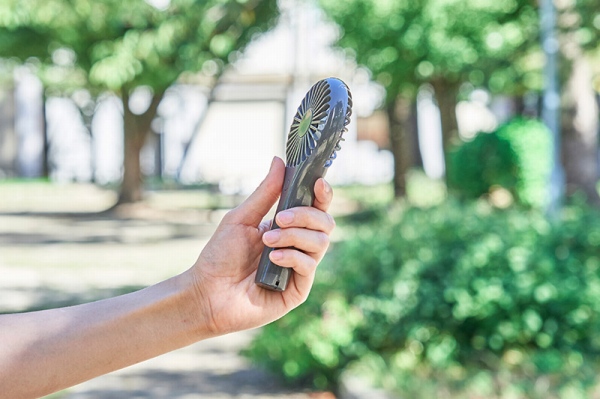 ������2cm�̒����{�f�B