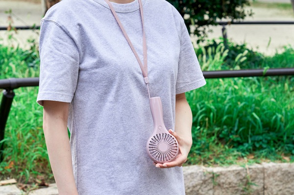 �ړ������ƒ��ɕ֗��ȃl�b�N�X�g���b�v