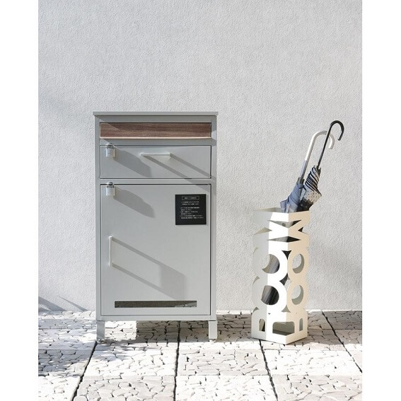 ��������010