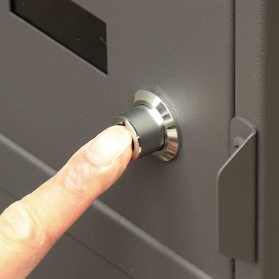 ��������06