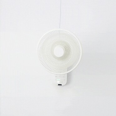 �㉺�E���E��g�ݍ��킹�����̓I�Ȏ�U��ŁA�����悭���C�⎺������