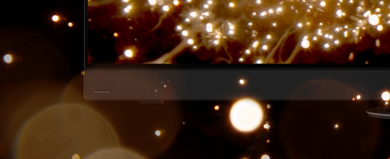 �O�����X�s�[�J�[�ƐV�E�[�n�[�� �N���A�Ŕ��͂̂��鉹�������B �w�_�C�i�~�b�N�T�E���h�V�X�e���x