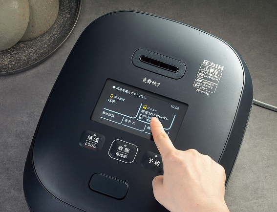 �����I�ɑ���ł���B