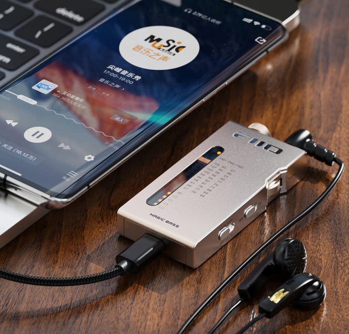 �|�[�^�u���A���v�Ƃ��ăX�}�[�g�t�H����PC���ƘA�g�\