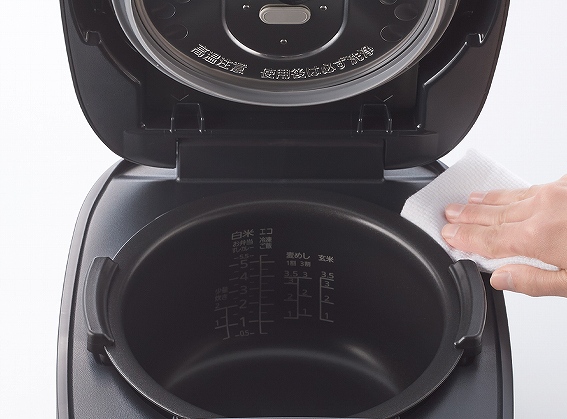 �������V�{�t���[��