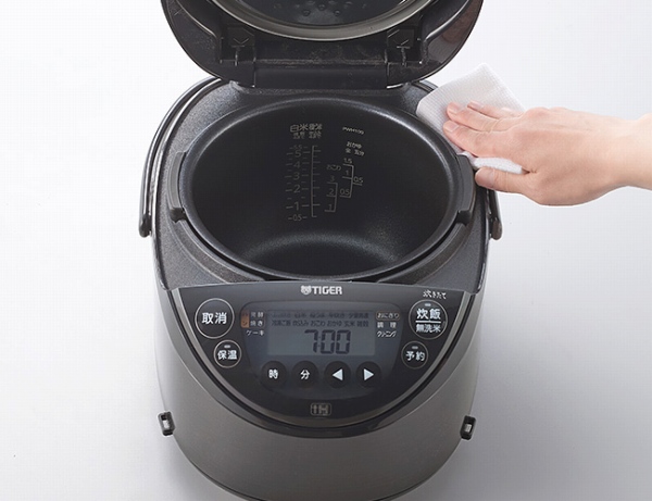 �������V�{�t���[��