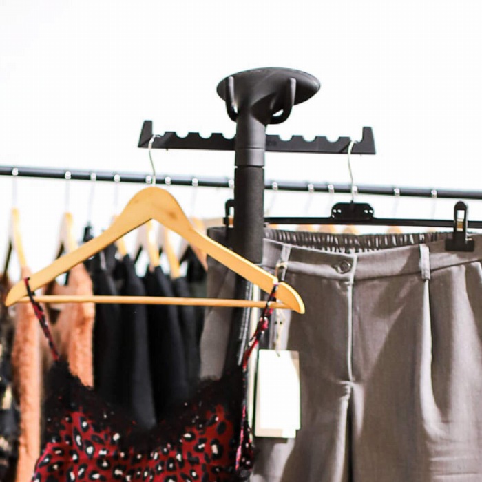 �L���X�^�[�ƃn���K�[���b�N��1 ��̌^�̃v���d�l