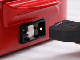 �����������Ă����S�̃}�O�l�b�g���R���Z���g