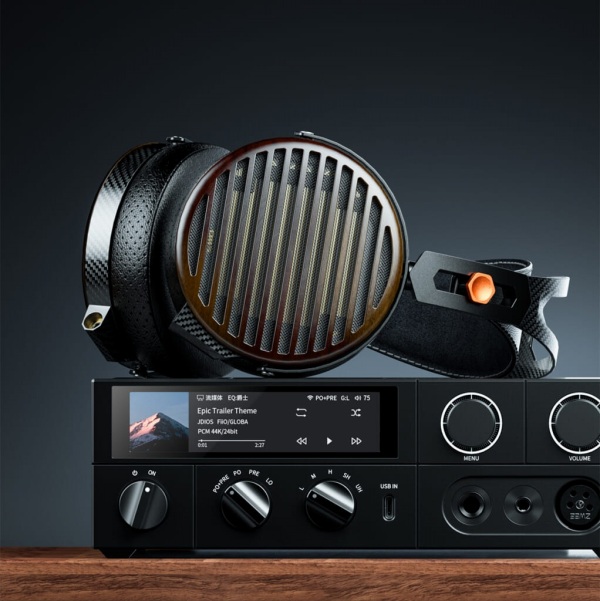 �����悤�ȃX�g���C�v�͗l�̎��R�̌|�p��i�A�V�R�[�u���E�b�h�O����