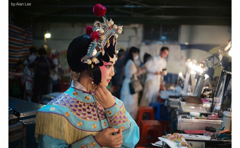 �����ߑ��𒅂�����