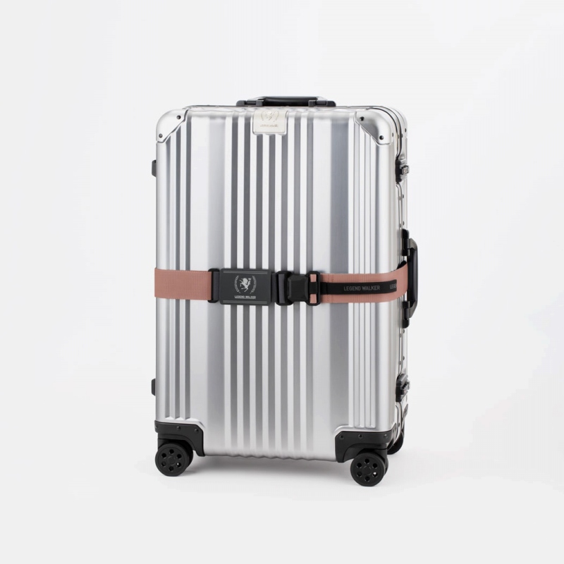 LEGEND WALKER�@�}�O�l�b�g�X�[�c�P�[�X�x���g