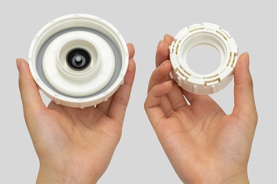 �@��ɂ��L���b�v�y�уA�^�b�`�����g�̐F���قȂ�܂�