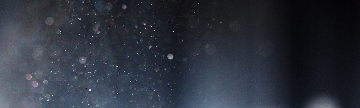 ���W����