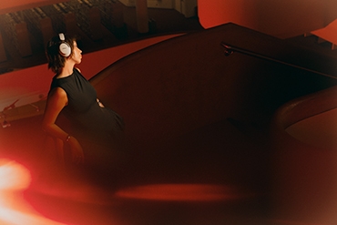 �m�C�Y���Â��ɁB