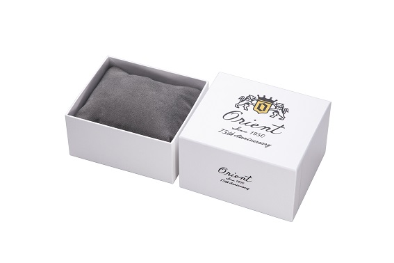 75���N�A�j�o�[�T���[�{�b�N�X