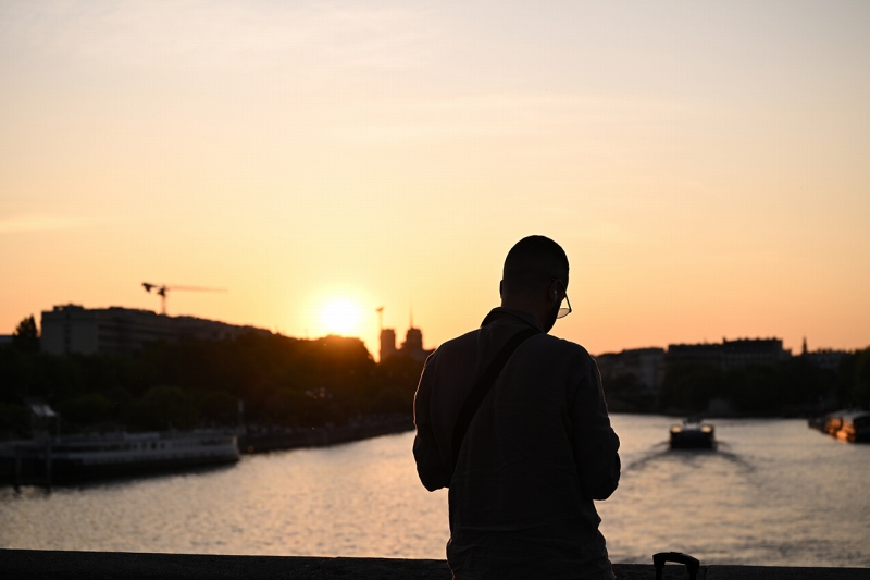 �����Y�R�[�e�B���O�ƐV�݌v�̌��w�n�ɂ��S�[�X�g�E�t���A��}��