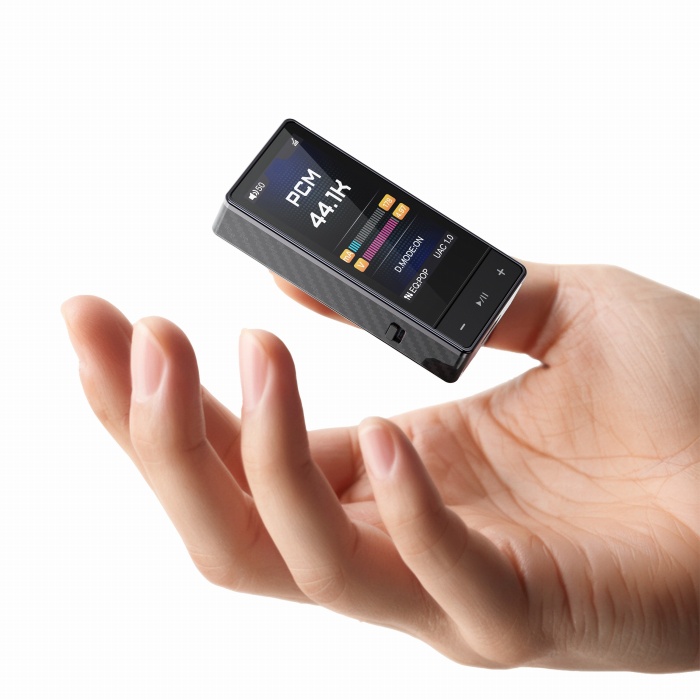 ����J���[�f�B�X�v���C�ɂ�閾�ĂȎ��F��