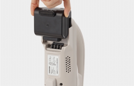 �ȒP�ɒ��E�\�ȃJ�[�g���b�W�o�b�e���[�B