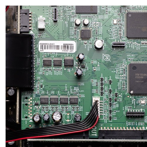 �V�@�\ HDMI���͗p�W�b�^�[���_�N�V����