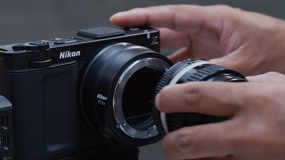 ���ʂȃ����Y���g�p�ł���ėp���̍���Z�}�E���g