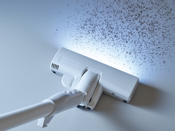 LED���C�g���ڂŁA�����ɂ����Ƃ���̃S�~����������Ƃ炷