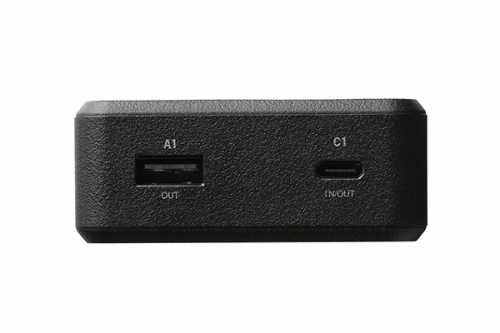 USB Type-C�|�[�g��USB-A�|�[�g������