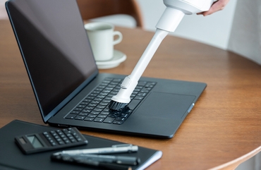 �{�^���̌��ԂȂǍׂ����Ƃ���̂��|����