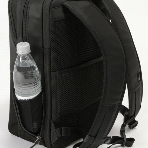 �@�X�i�[�ōL���邱�Ƃ��ł���I�[�v���|�P�b�g��t��