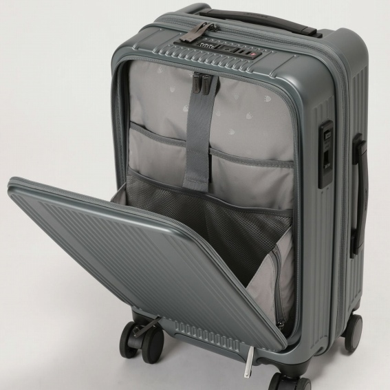 ���C�����[���̗e�ʂ��������Ȃ��t���b�g�Ŏg���₷���t�����g�|�P�b�g