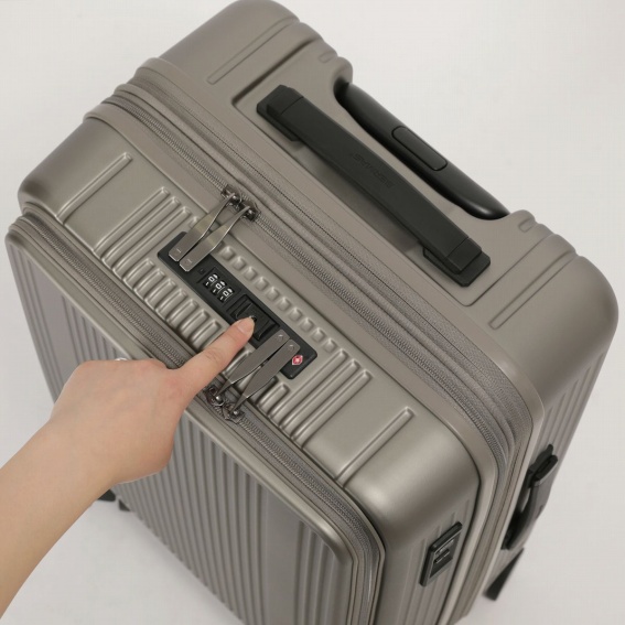 �g���x���Z���g���[���b�N�̓_�C�������b�N�����̗p