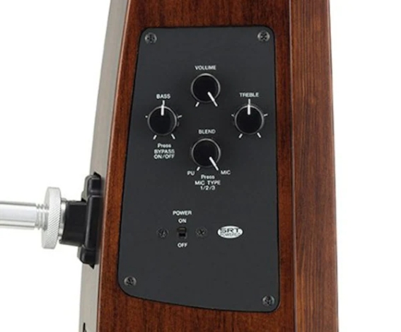 ���z�̉��t��������3�̃}�C�N�^�C�v��EQ���u�����h�R���g���[��