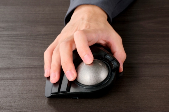 ���@�ׂŐ��m�ȑ��삪�\��