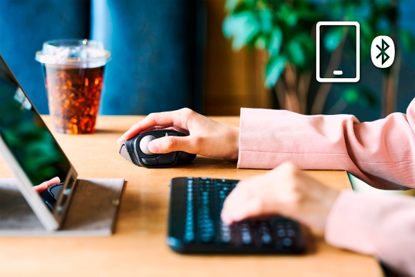 USB�|�[�g�̏��Ȃ��[���ł̎g�p�ɕ֗�