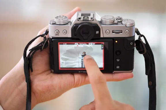 ����g���b�L���OAF