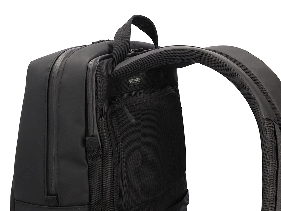 �o�b�N�o�l����i�ɂ̓t�@�i�[�|�b�g���t���Ă���A�M�d�i�����S�Ɏ��[���\�B