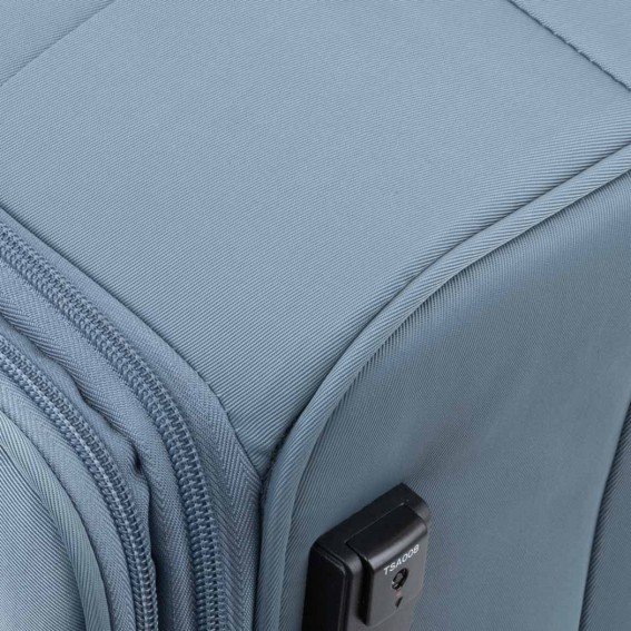 �i�C�����f�ނ̌y�ʃ{�f�B