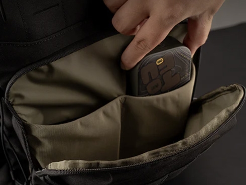 ���o�C���o�b�e���[�ȂǕp�ɂɎg���A�C�e�������[�ł���t�����g�|�P�b�g